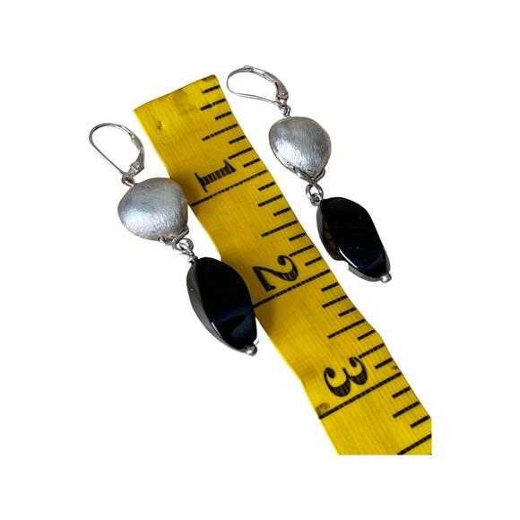 Onyx Earrings, Vintage Sterling Silver Onyx Hook Post Earrings - Picture 4 of 7